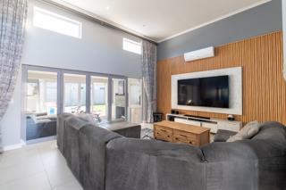 4 Bedroom Property for Sale in Parklands North Western Cape